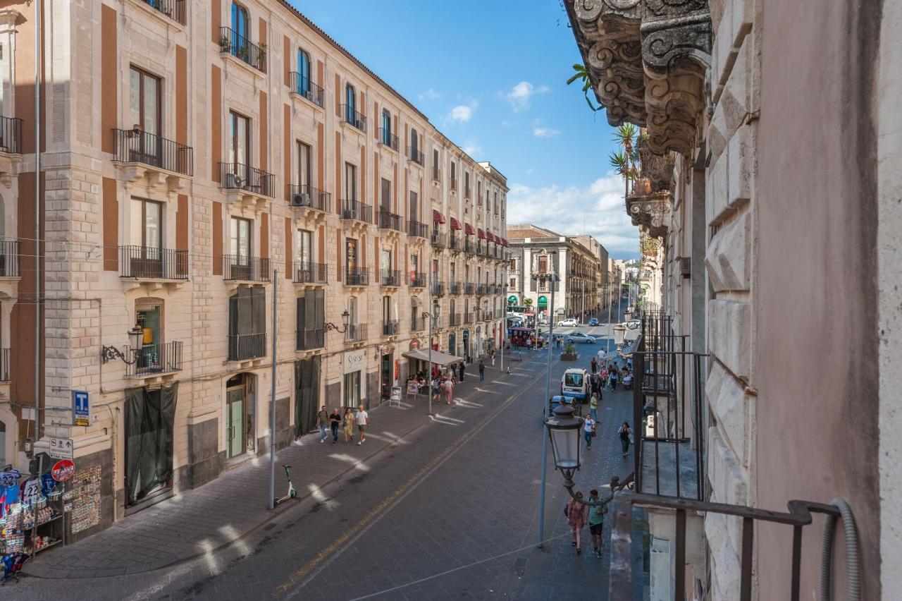 Rg8 Independent Apartment Catania Bagian luar foto